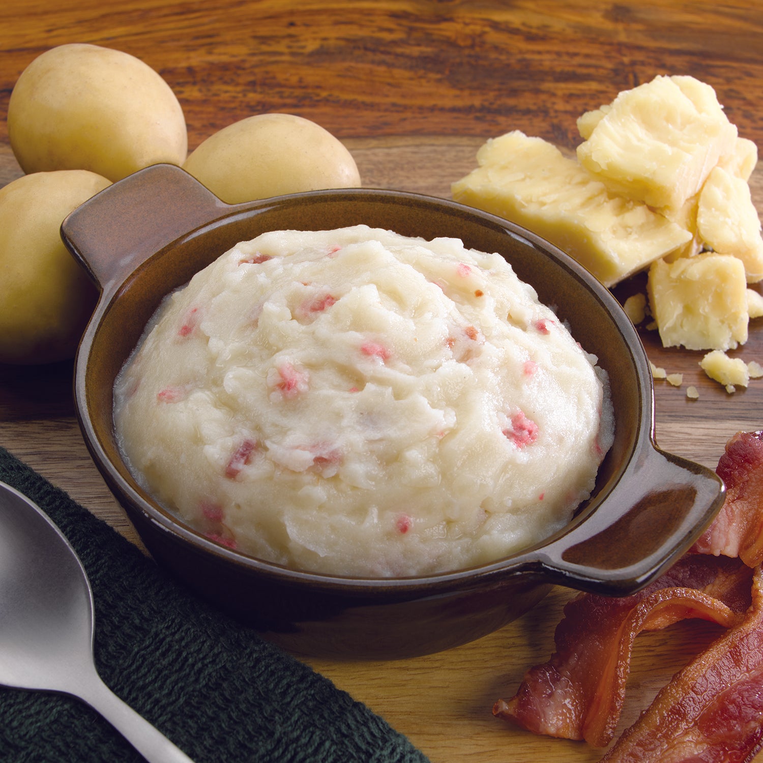 Cheddar Mashed Potatoes & Turkey Bacon